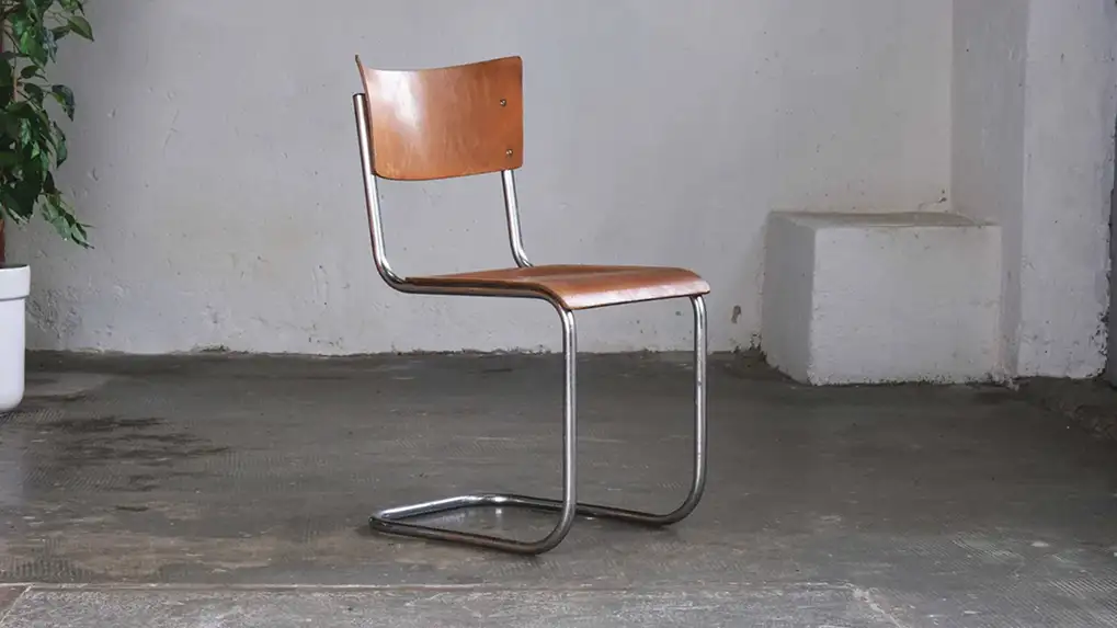 Thonet Freischwinger S43 Bauhaus chair in wood and chrome steel by Mart Stam